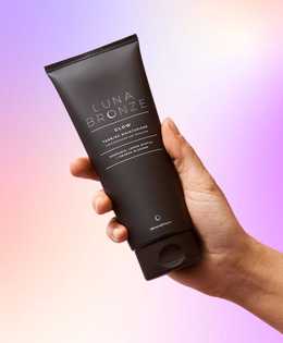 Glow Gradual Tanning Moisturizer